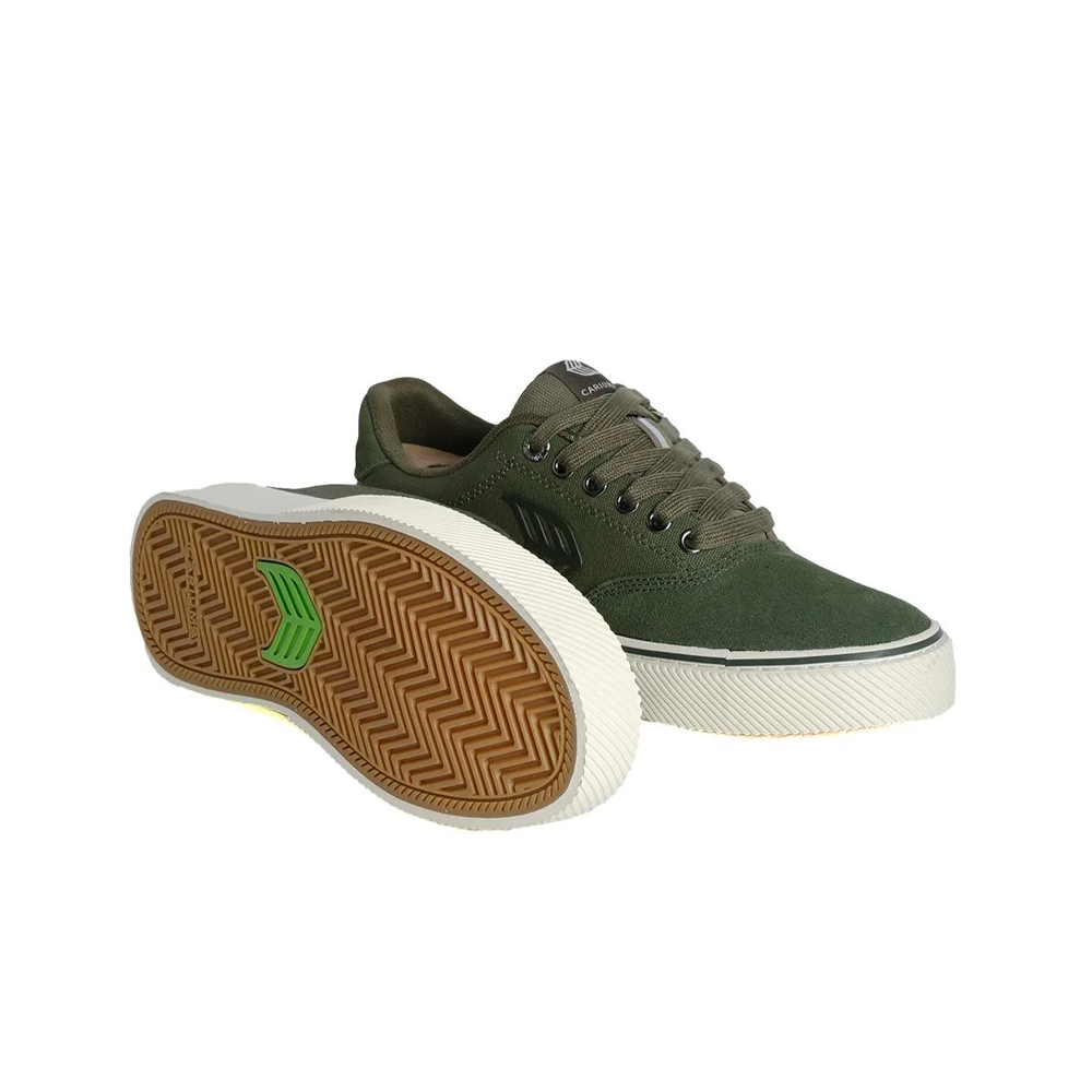 Cariuma Naioca Pro Bronze Green Suede Deep Liche Schuhe