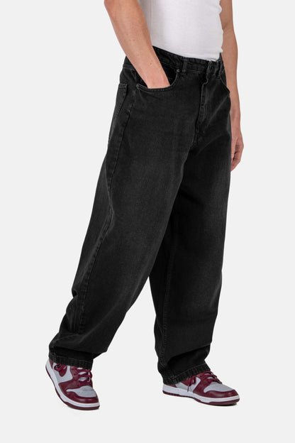 REELL Baggy Black Wash