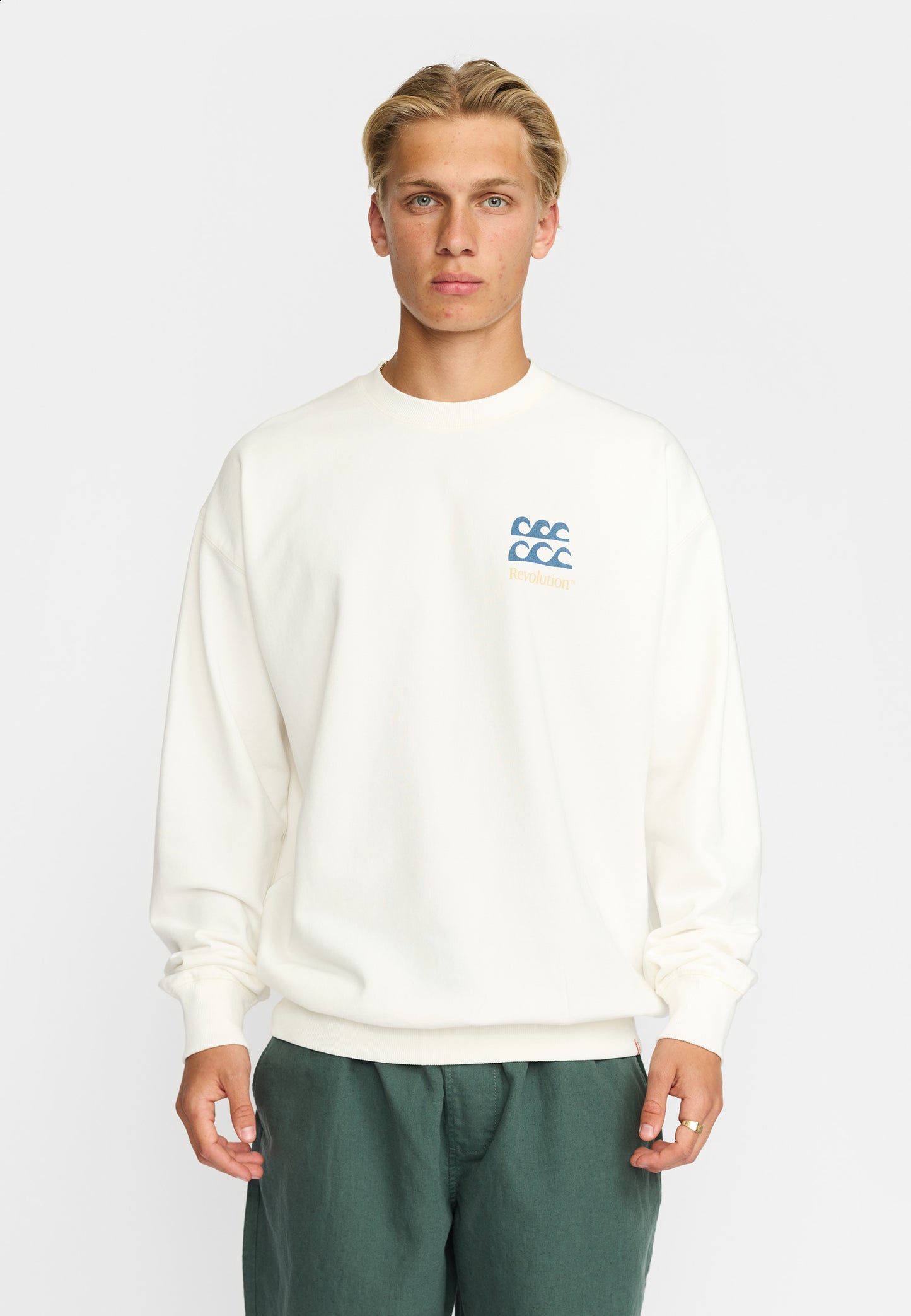 Revolution Printed Crewneck Offwhite