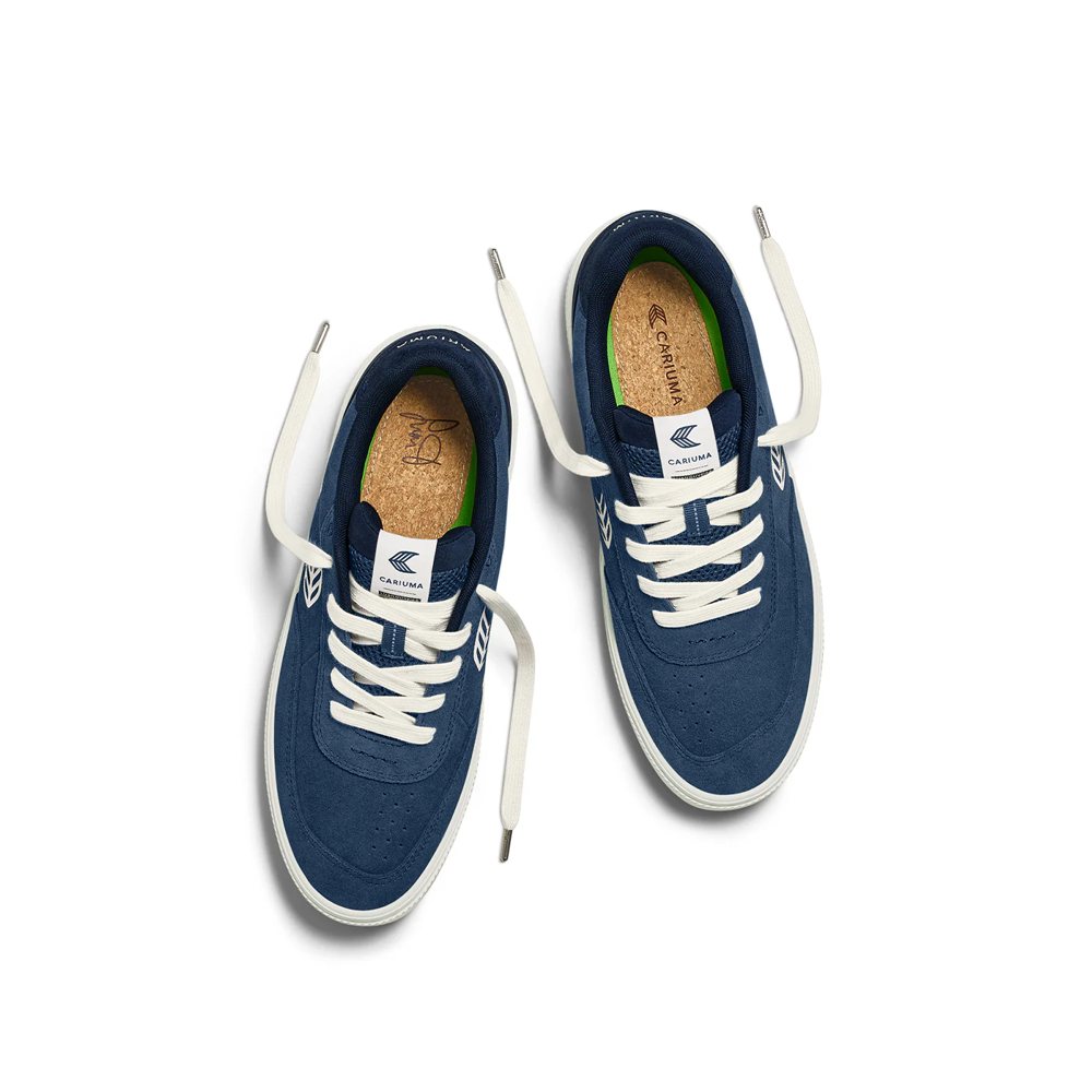 Cariuma Luan Pro Shadow Blue Suede Ivory Logo Schuhe