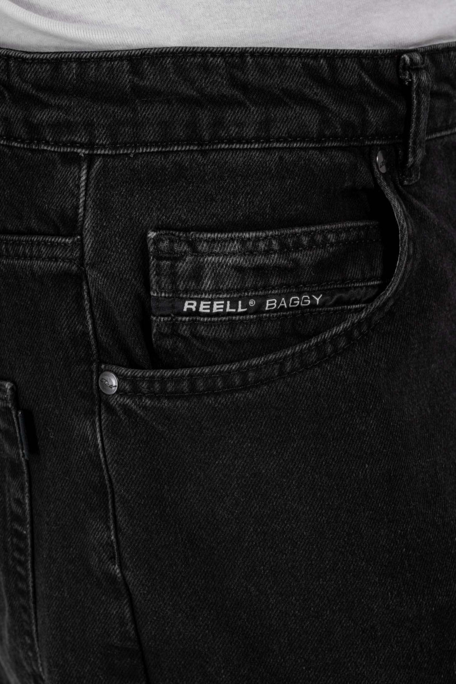 REELL Baggy Black Wash