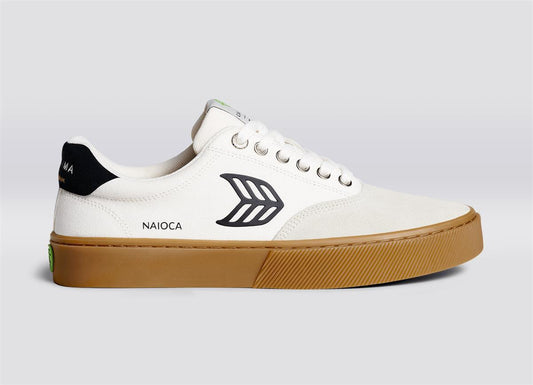 Cariuma Naioca Off-White Vintage Gum Black Schuhe